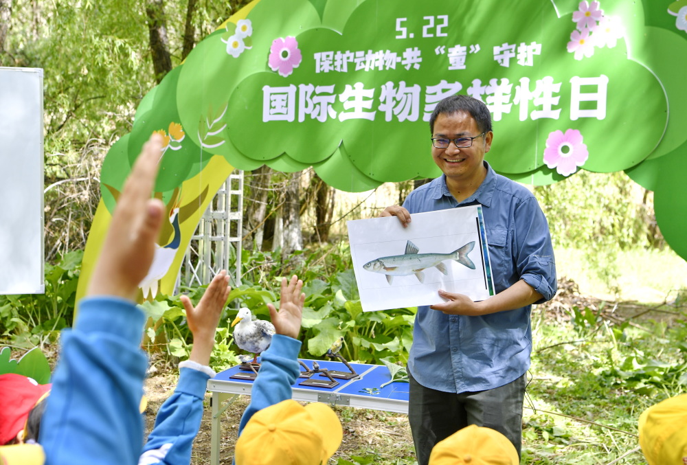 西藏:拉鲁湿地的科普自然教育课堂
