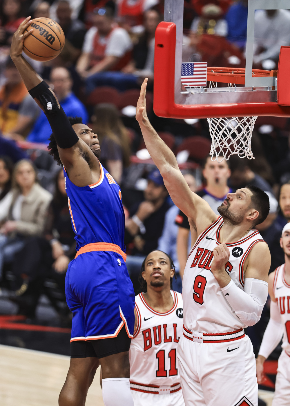 篮球——nba常规赛:尼克斯胜公牛