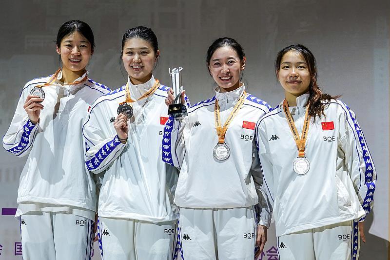 黄芊芊,王雨婷男子花剑个人:莫梓维,陈海威,许杰女子重剑个人:孙一文