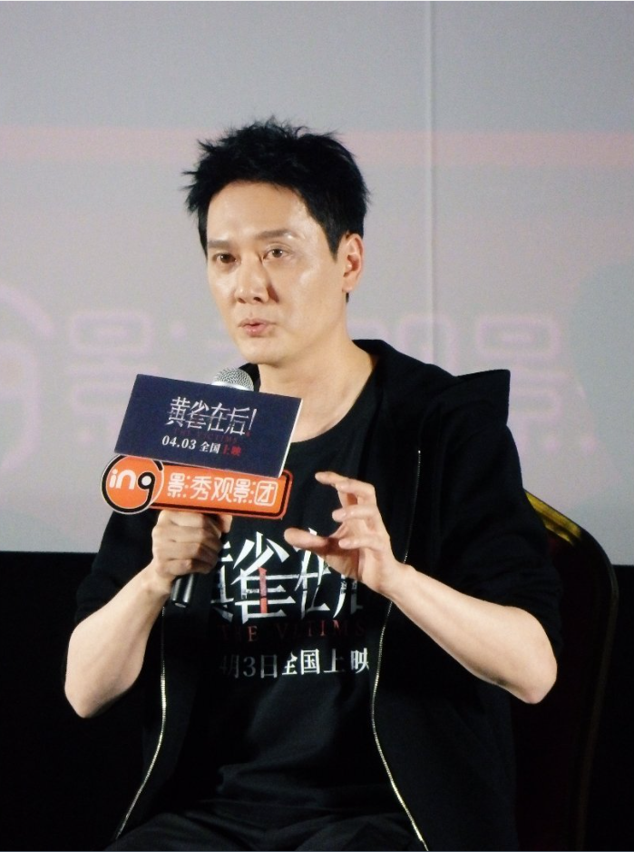 冯绍峰赵丽颖同登热搜,前者父爱感爆棚,后者专注事业引热议_腾讯新闻