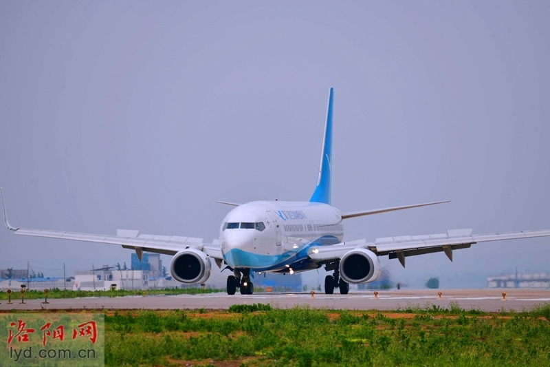 中秋国庆假期,洛阳机场发送旅客和起降航班大幅增长