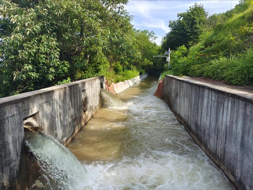 实行科学调水奏响春灌"进行曲"