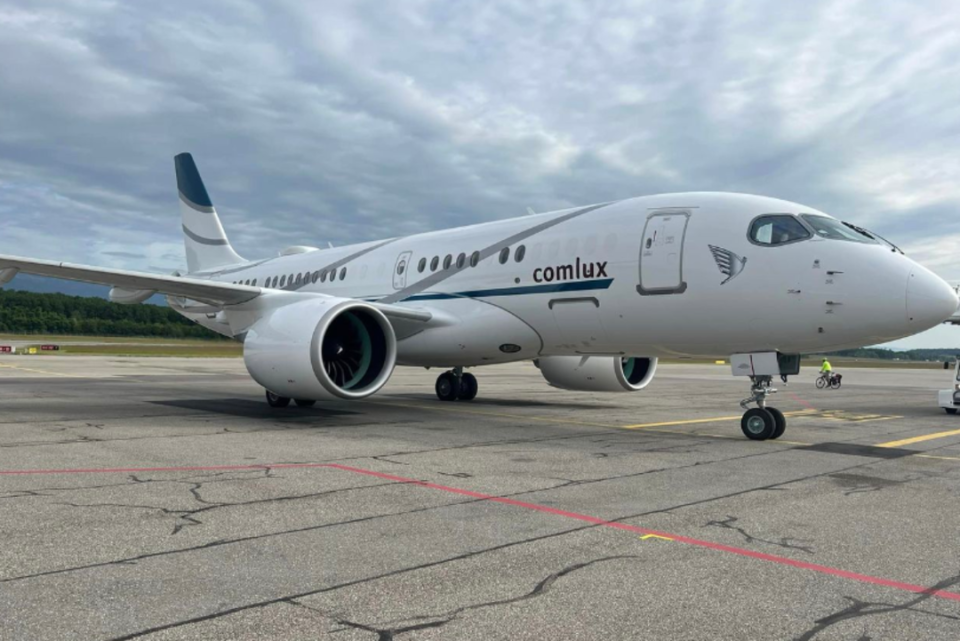 acj 220波音bbj max8在展会的静态展示中占有一席之地.