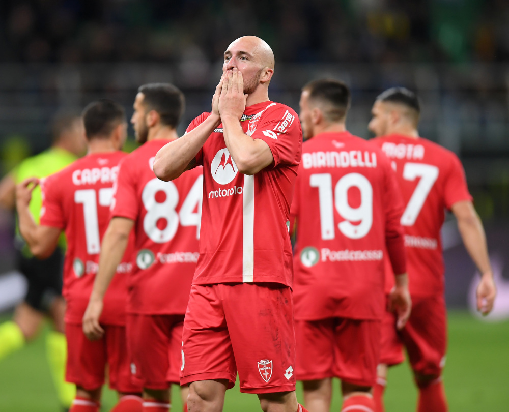 (体育)足球——意甲:国际米兰不敌蒙扎_腾讯新闻