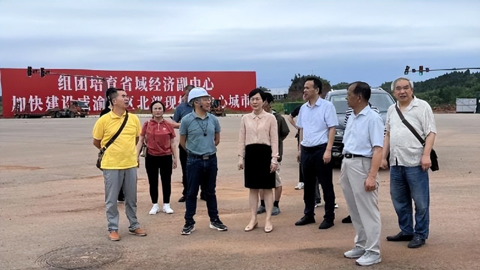 “南充”顺庆区委统战部：观摩交流促提升 建言献策谋发展_腾讯新闻