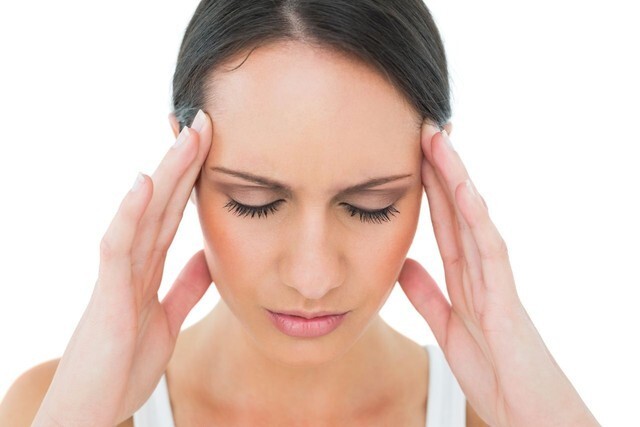 头痛反复是偏头痛？跳痛、胀痛、刺痛、遇风痛，哪种更常见？_腾讯新闻