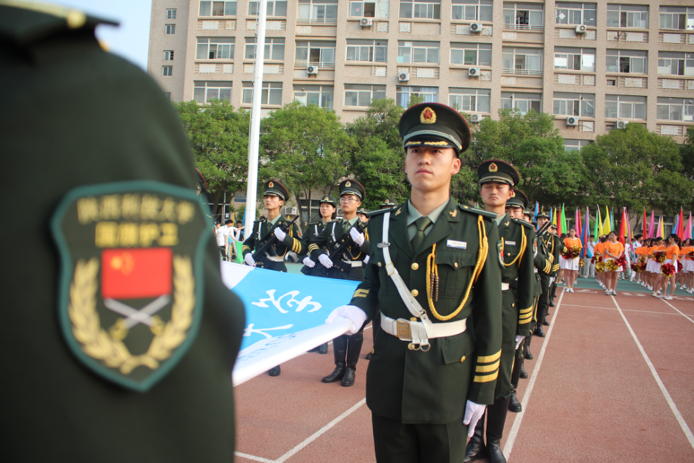 服役期间登上央视，退伍后成