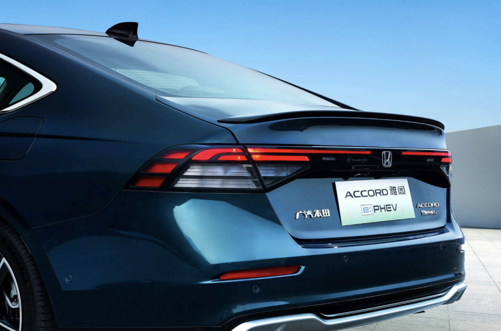 98万起,比9代凯美瑞更能打,第十一代本田雅阁哪款更值得买?_腾讯新闻