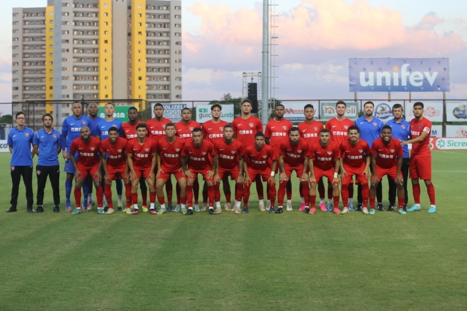 巴西体育足球俱乐部成立于2005年,从那时开始就参加了保利斯塔a4级别