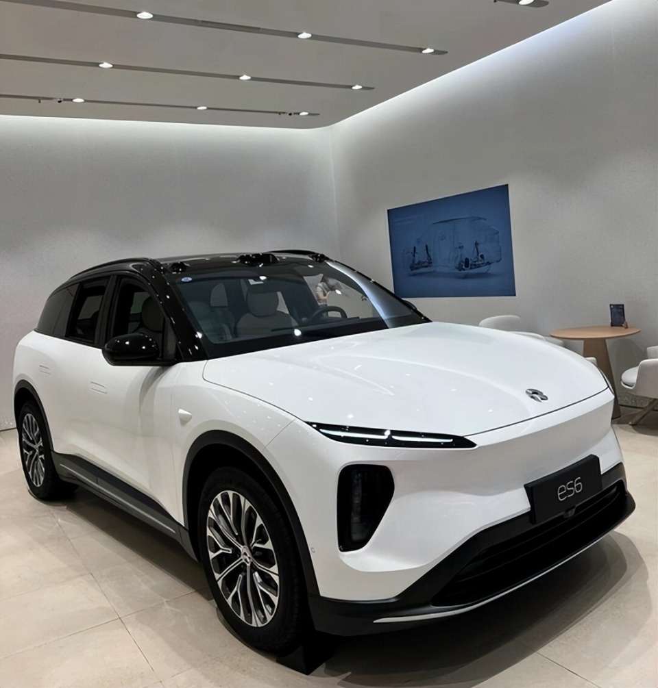 换电换不来超级爆款？看蔚来ES6的，不少选择了理想L7-腾讯新闻