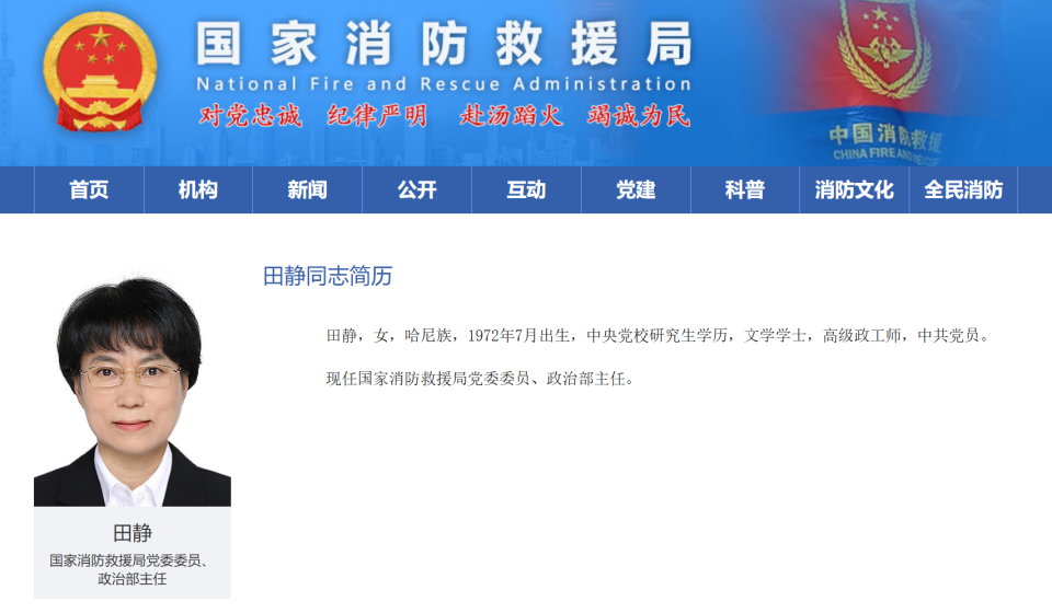 lenAnderson黑白风格发布，视觉设计迎来新变革，极简主义席卷行业，品牌美学重塑标准