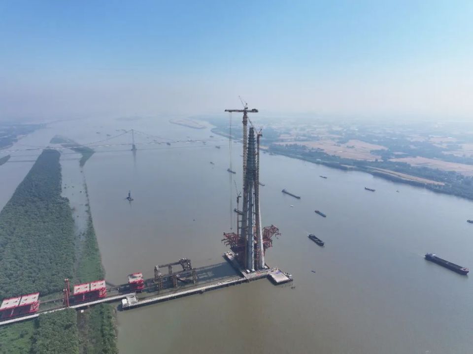 这条城际铁路迎新进展!登顶腿软,脚下就是万里长江