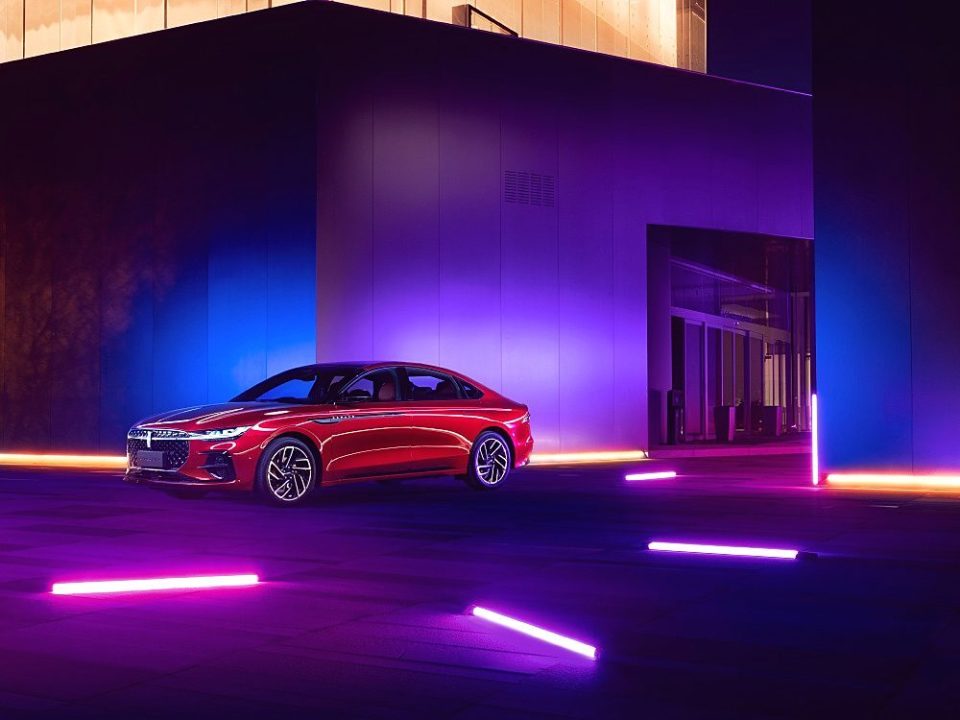 在纯电动乘用车车型领域,福特主要依靠mustangmach-e和f-150