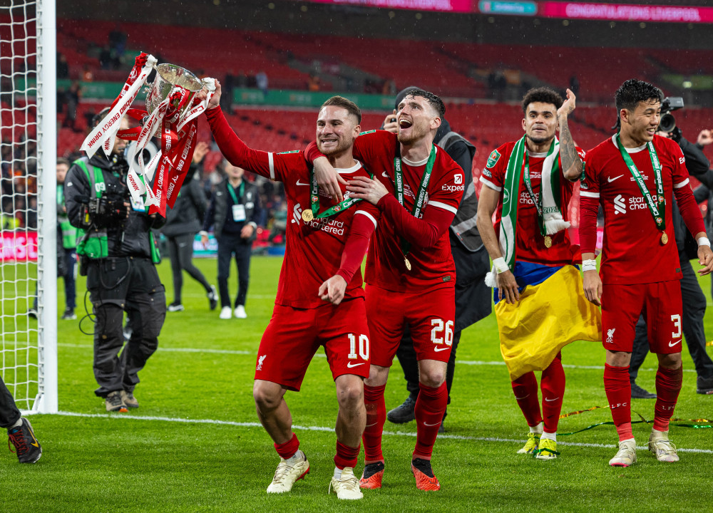 足球——英联杯:利物浦队夺冠