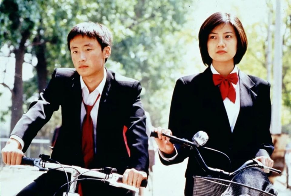 《阳光灿烂的日子》,你觉得王小帅《十七岁的单车》《青红》等好像也