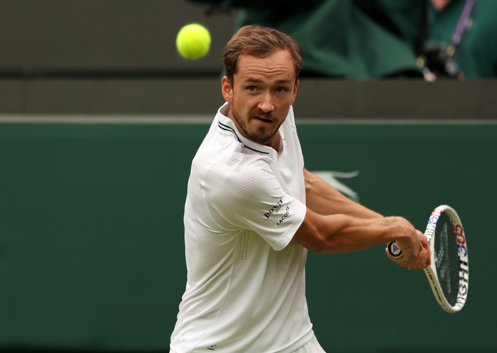 网球温网梅德韦杰夫晋级男单半决赛