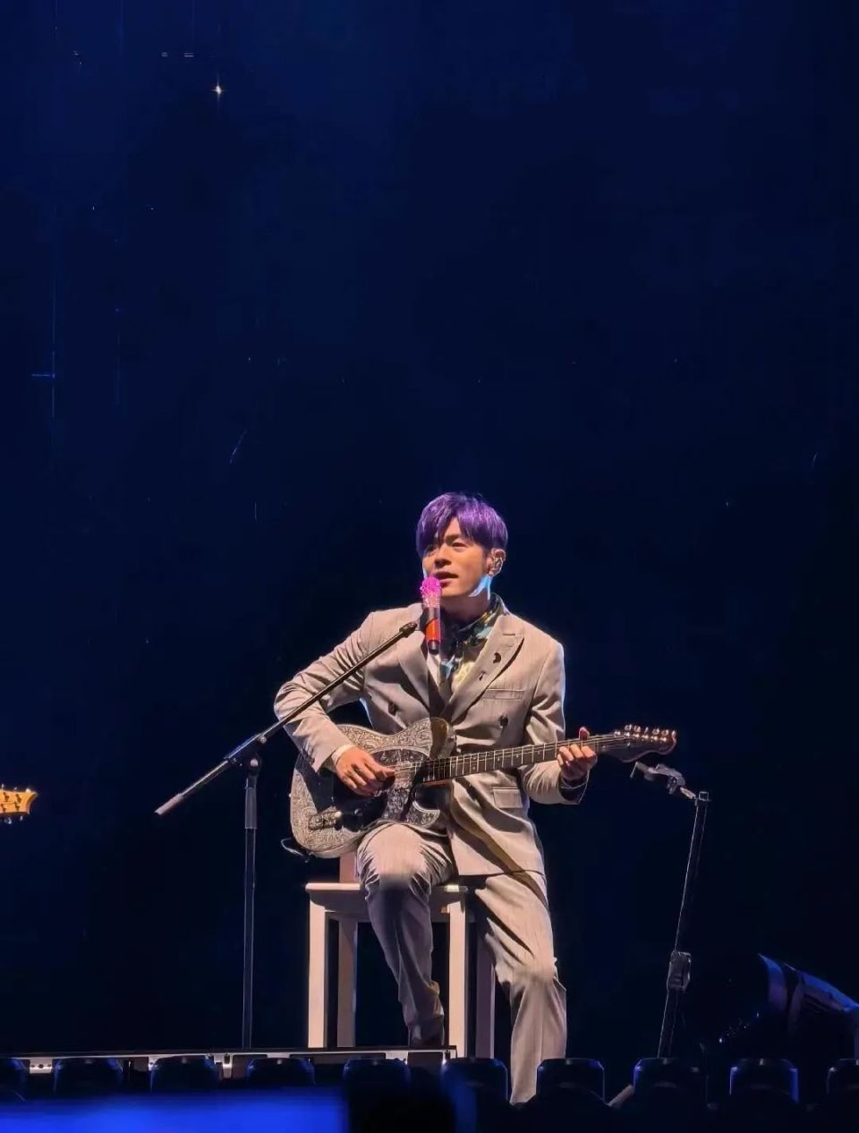 周杰伦厦门演唱会万人大合唱!今晚精彩继续!事关演唱会,特别提醒