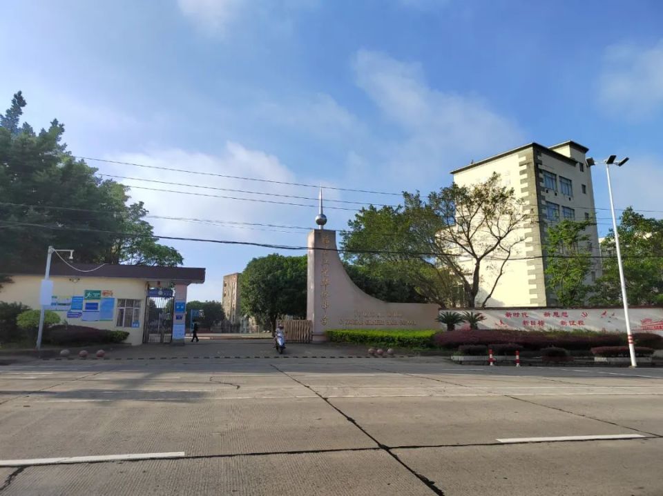 江兜华侨中学复办高中部,"幕后推手"是他