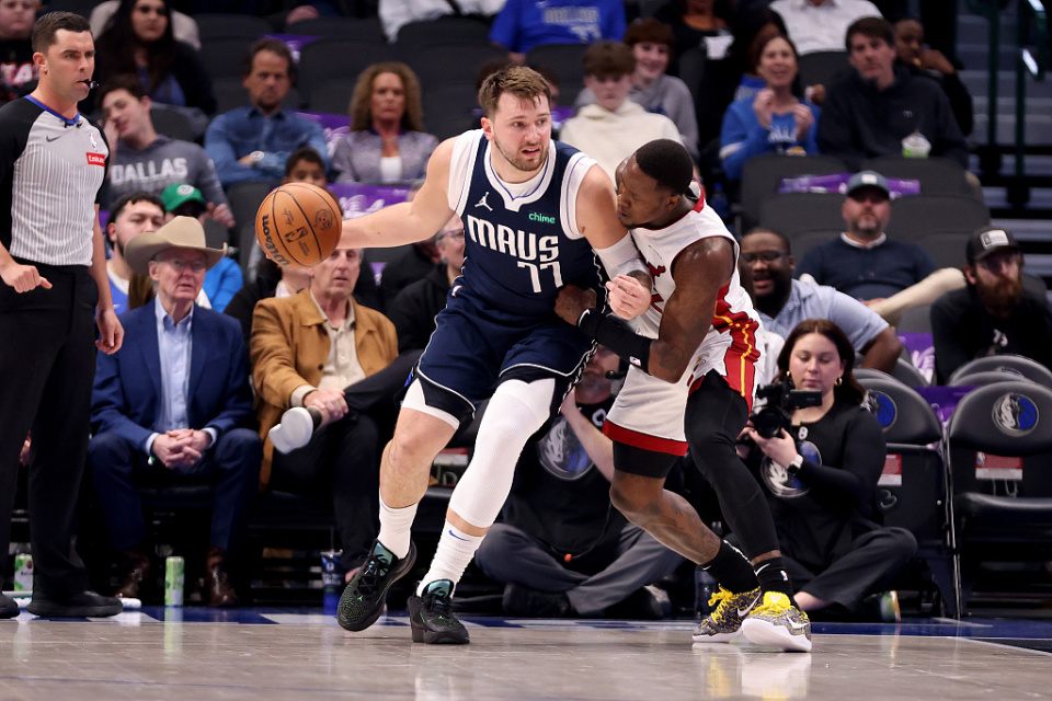 狂轰351111东契奇发威东部冠军轰然倒下欧文2344