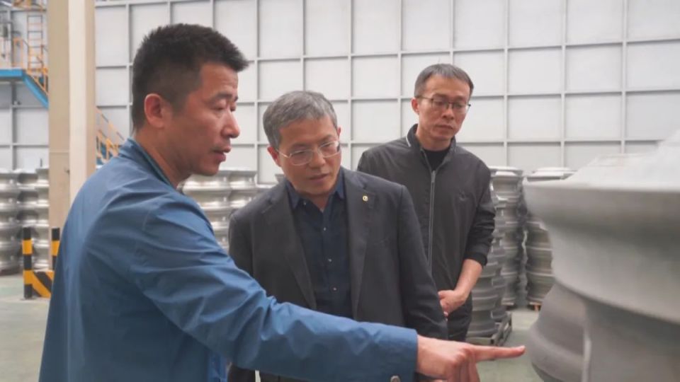 山东骏程金属科技有限公司销售部长朱成哲说:"通过科技创新和技术研发