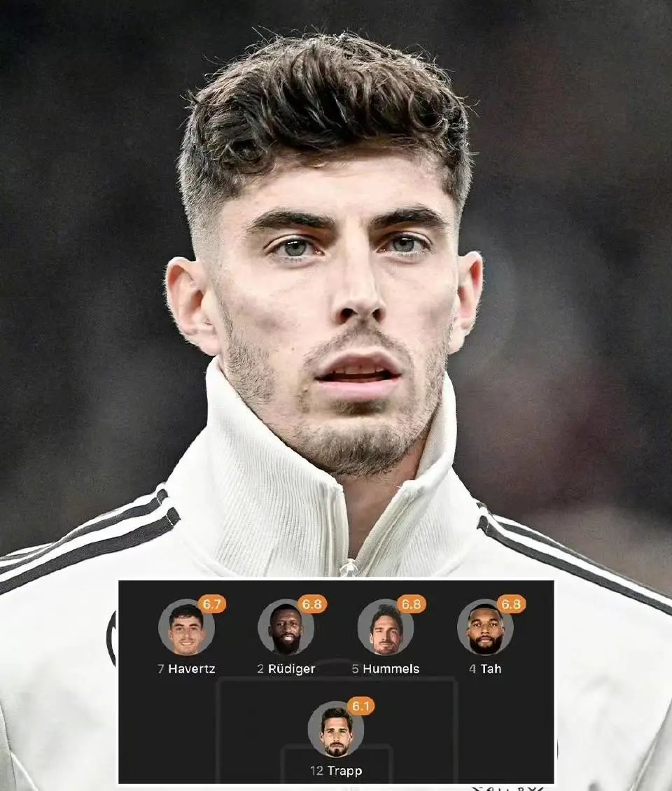 赛后这名伟大的左后卫被主帅拽到球迷看台前