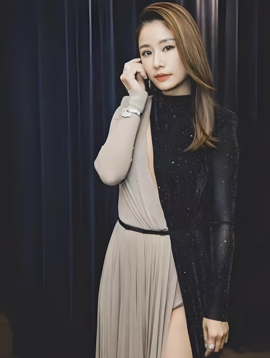 49岁林心如美出新高度!医美与时尚并重,少女气息扑面而来