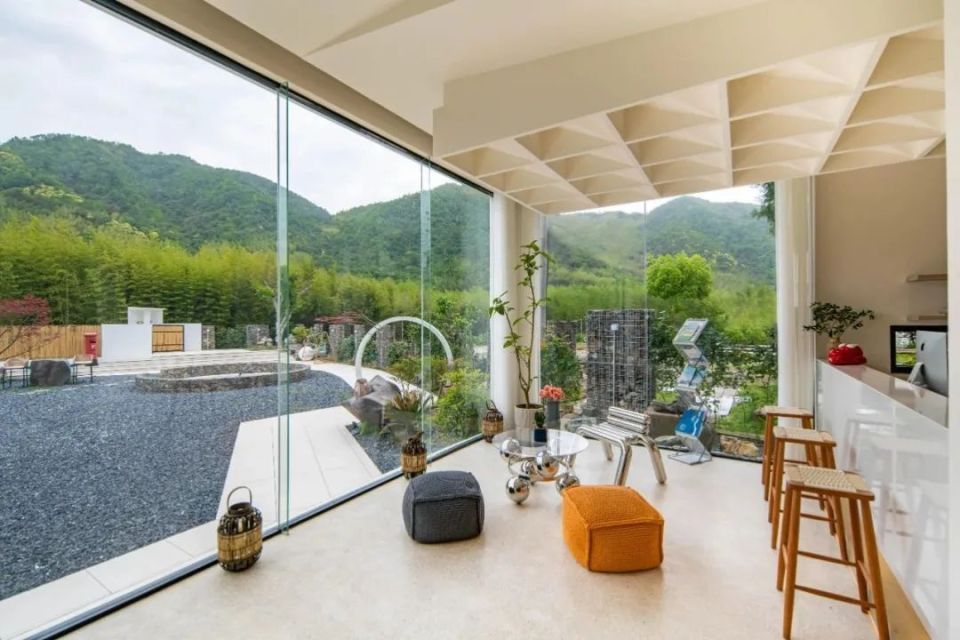 皖美夏日|住进宁国竹海的民宿里,"躺平"避暑!