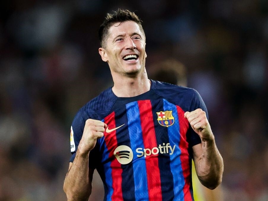 莱万目前尚无退役打算职业生涯结束后将定居巴塞罗那