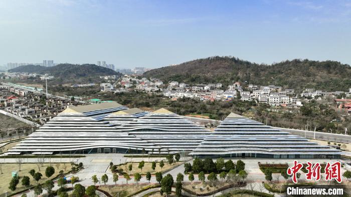 中法生态城签约十年绿色新城拔节生长