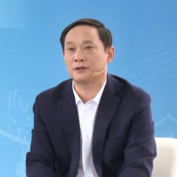 王建东:奉贤区委常委,常务副区长要解决农民的增收问题,其实还是要从