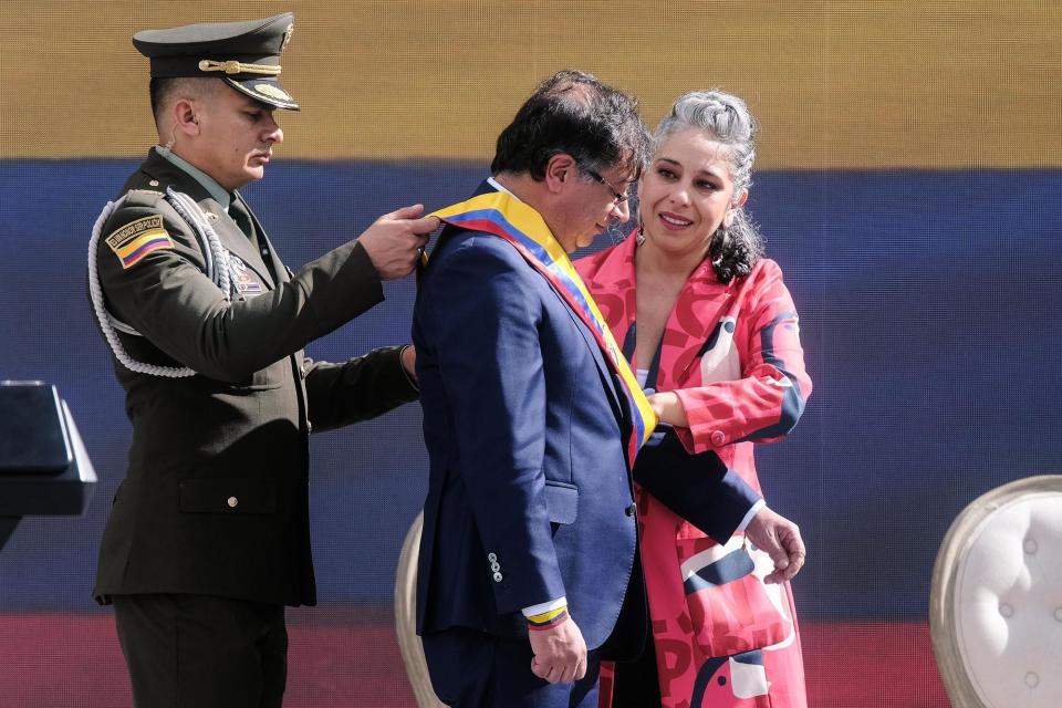 哥伦比亚撤换陆军司令