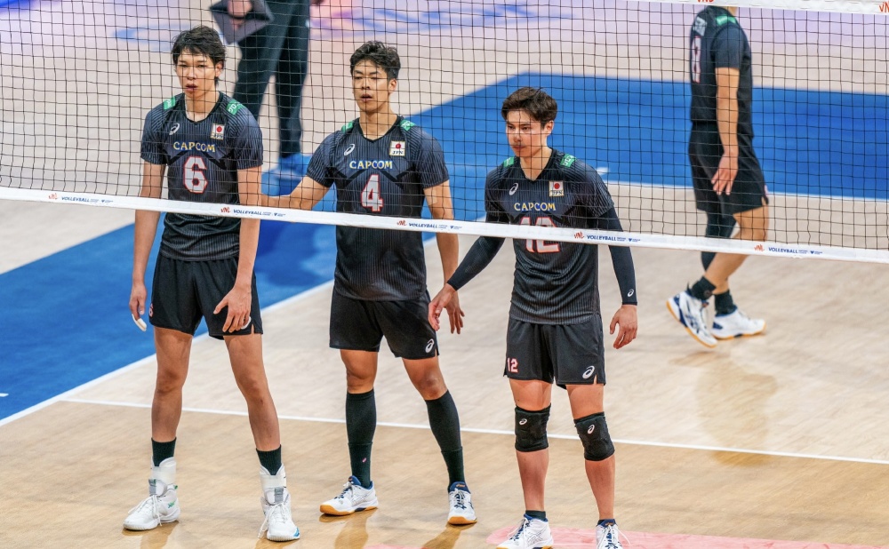 日本男排击败巴西创历史引进来走出去取成效中国排球全面落后