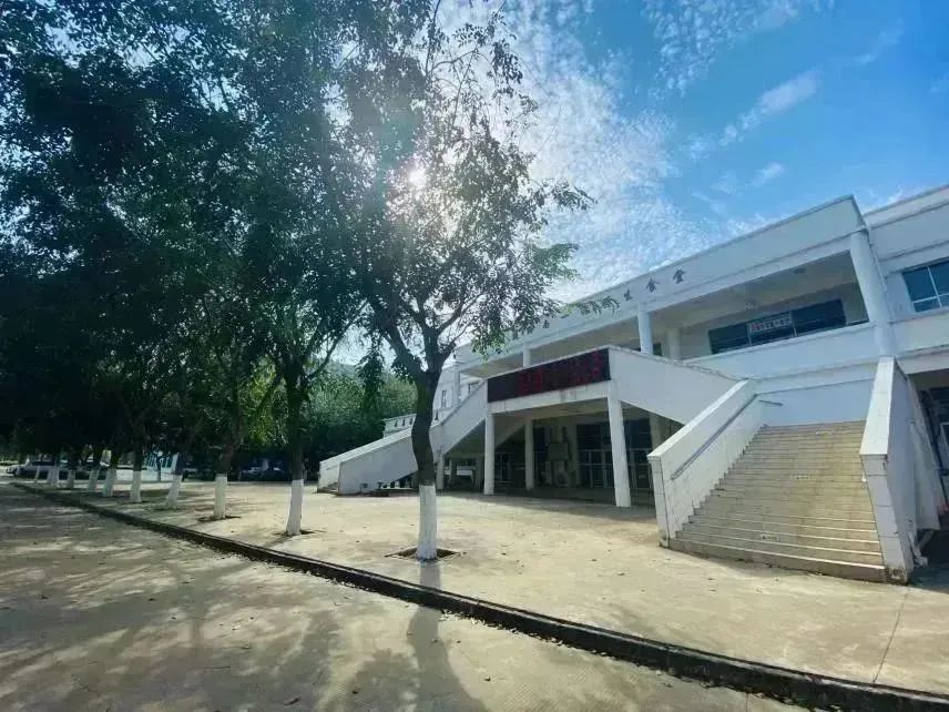 儋州高中巡礼三海南省洋浦中学