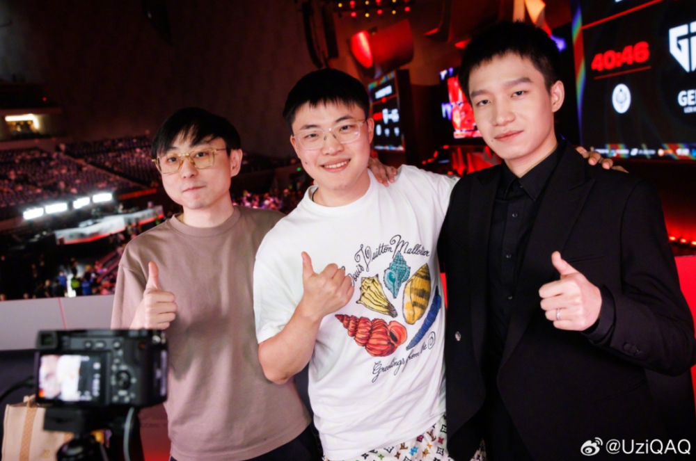 退役之后,uzi终于成为了最佳队长