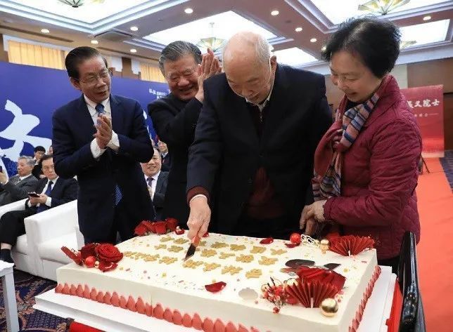 “共和国勋章”获得者王振义院士的“答题”人生_腾讯新闻