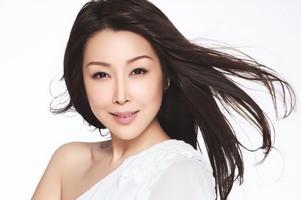 孙悦:玩命商演还巨额债务,火遍南北20年,退圈8年后现状_腾讯新闻