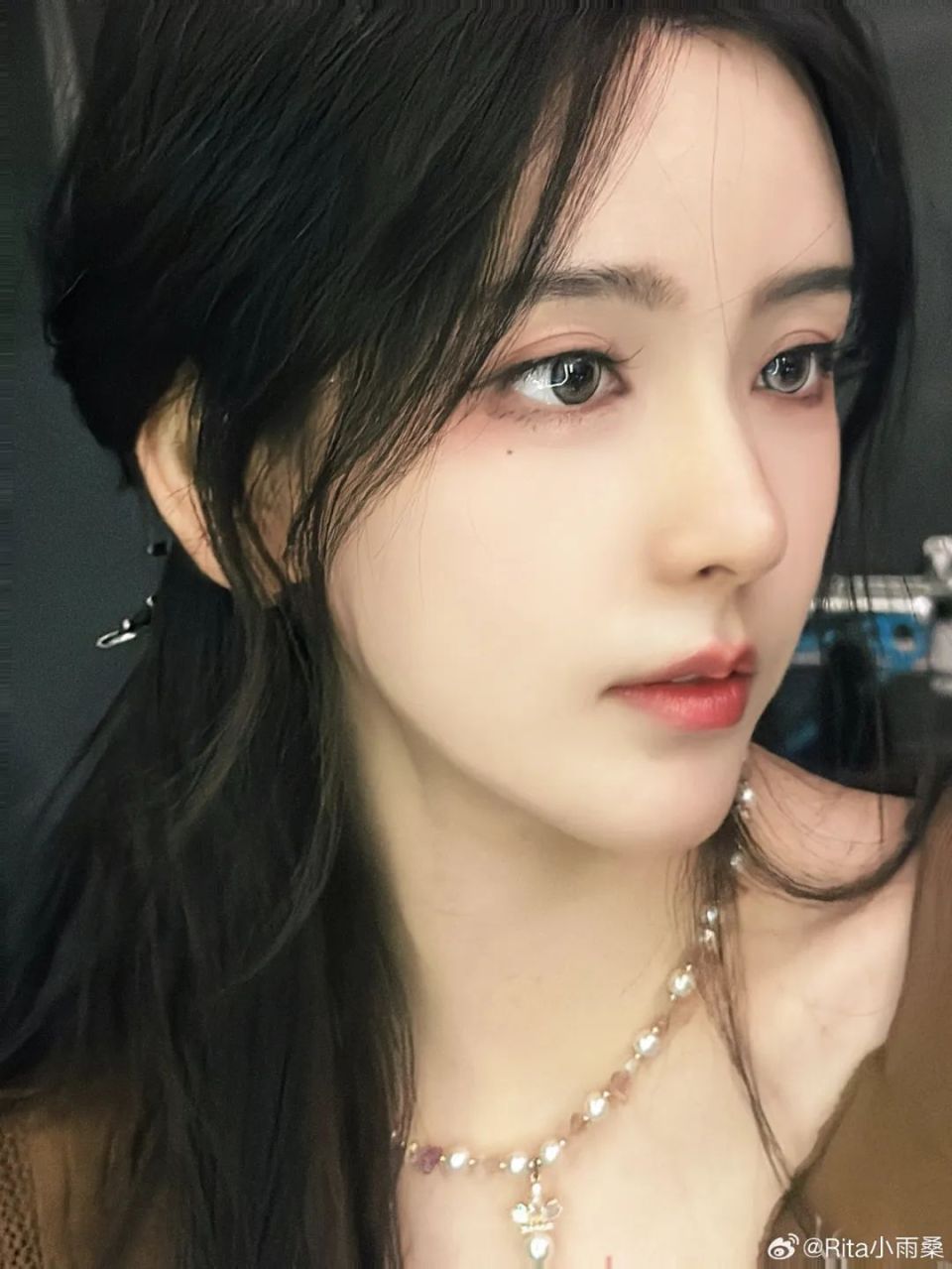 【lpl老婆】rita身穿黄色战袍,为高考考生加油