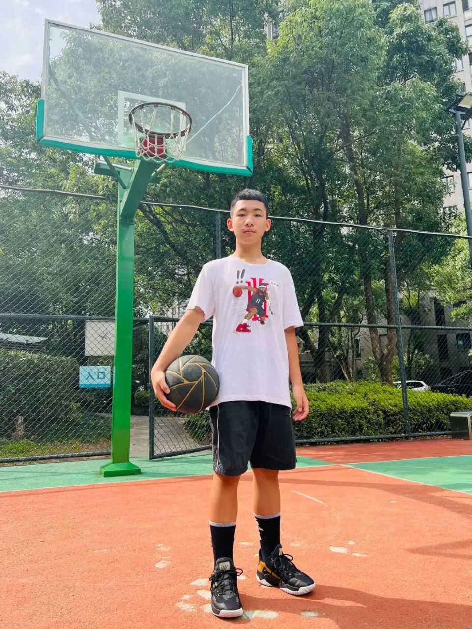 浙江15岁"小孩哥"上热搜!网友:堪称教科书