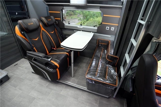 探索无界,尊享奢华新境界 —— 赛德房车远航24max震撼发布