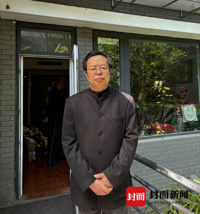 29日张杰拍摄)封面新闻记者 张杰3月28日晚七点多,著名作家马识途逝世