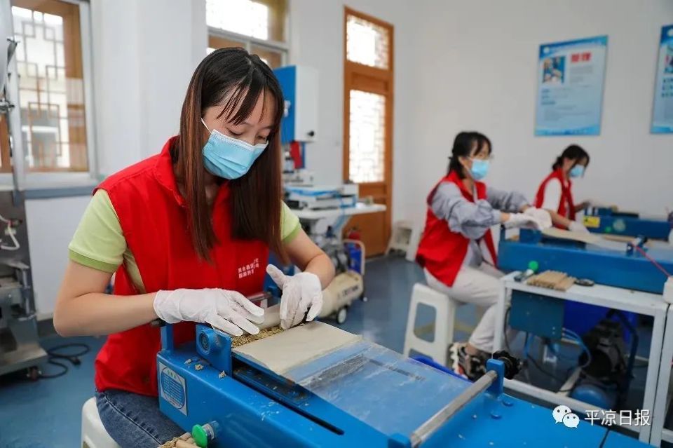 强信心 看发展丨让中医中药之树绽放璀璨生命之花