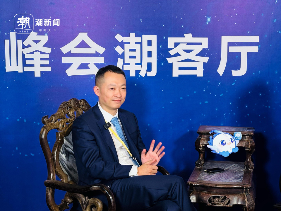 专访知乎CEO周源：重回乌镇，最关注大模型开发_腾讯新闻