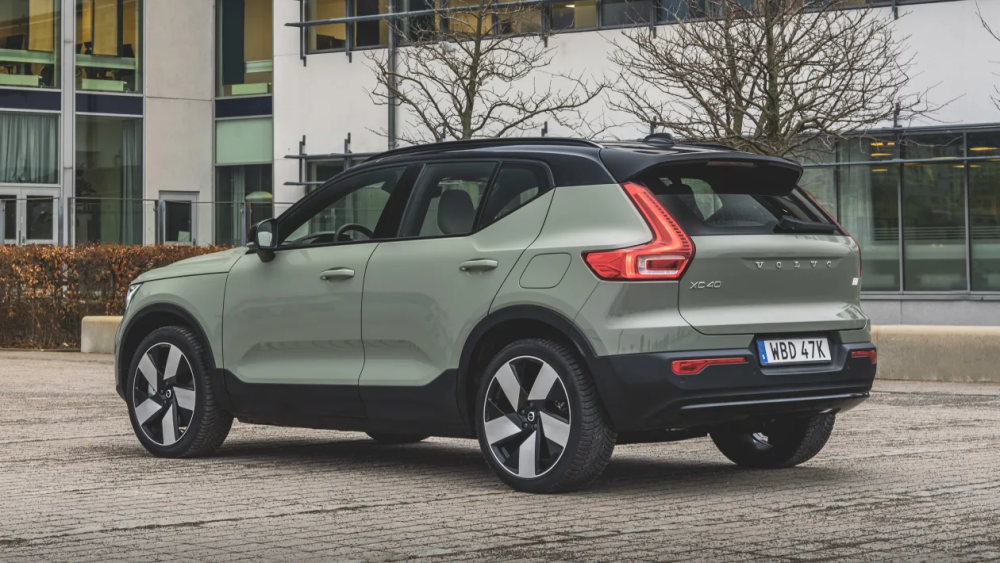 换装后驱布局续航里程提升新款沃尔沃xc40纯电动版实拍图发布