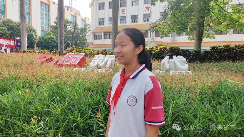 德宏州民族初级中学的杨桥桥参加活动后说:"通过这次活动我深刻认识到