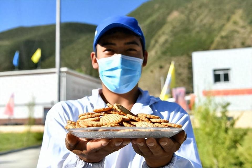 洛隆县白达乡图片