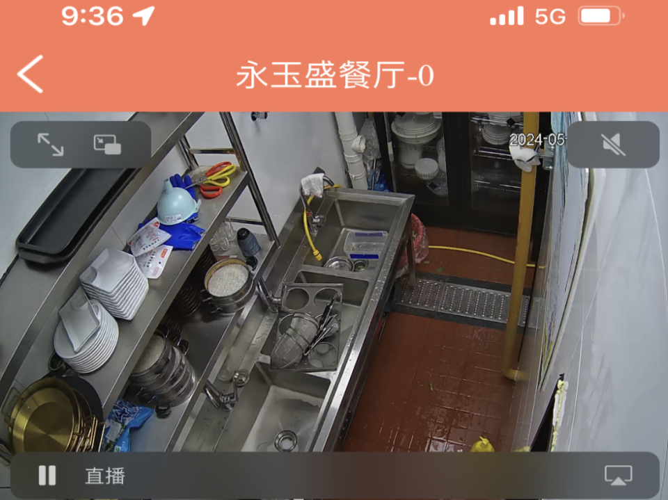 厨房环境干净整洁消毒柜等消毒设施正常使用张贴制止餐饮浪费宣传海报
