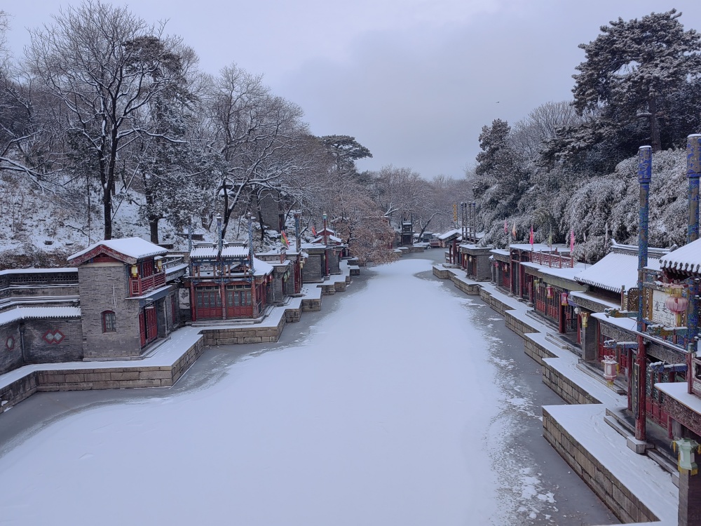 今天颐和园雪景图片