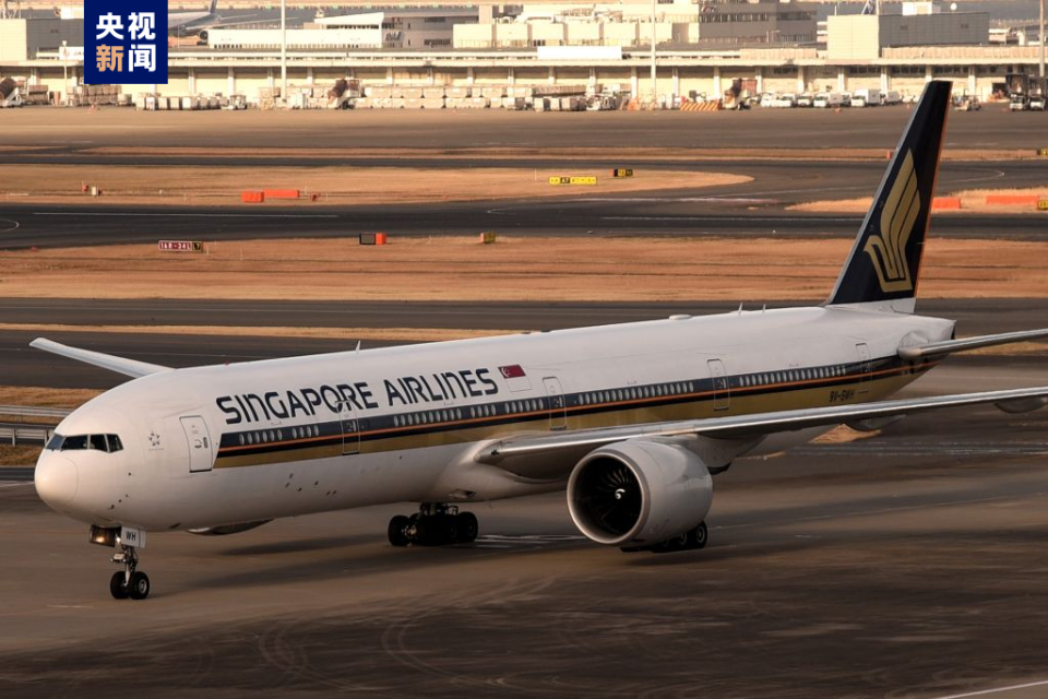4时许,新加坡航空公司sq321航班客机紧急迫降泰国曼谷素万那普机场