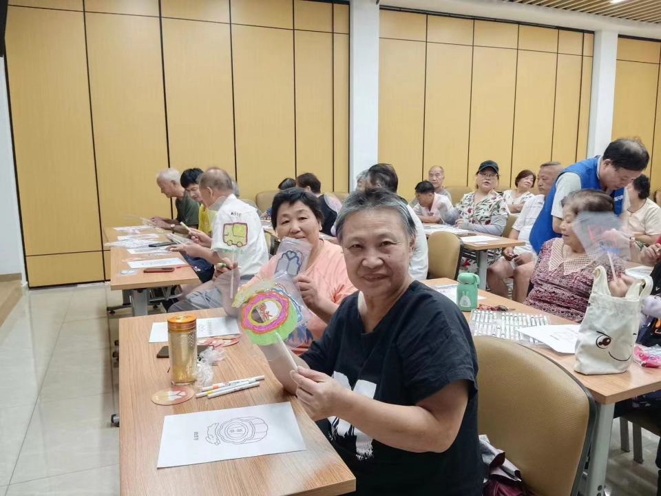 社企助力共建同行，一块“宝地”让这个居民区的社区治理见新意_腾讯新闻