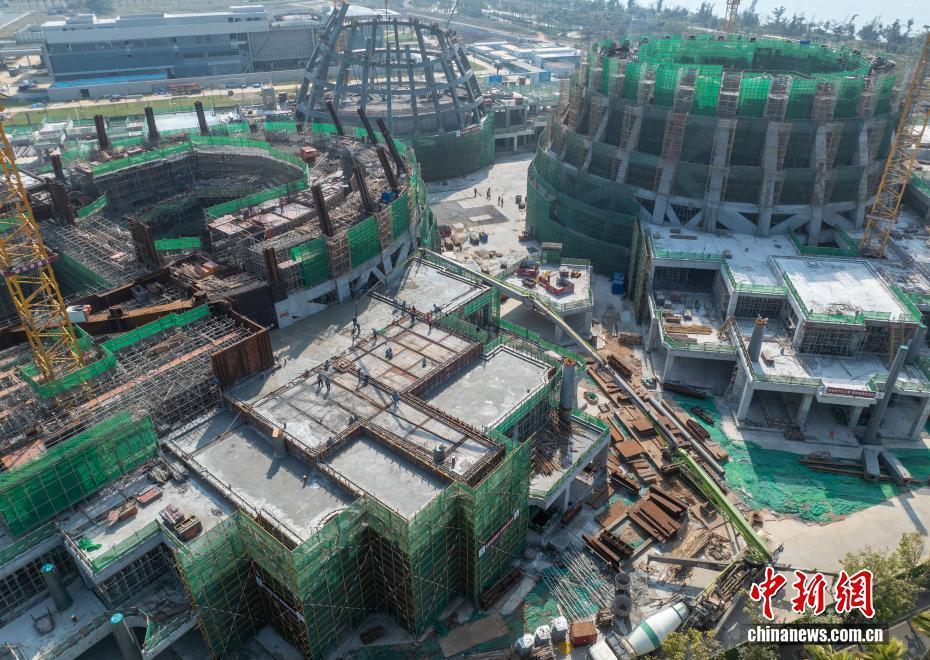 封关后的海南自贸港：重点项目建设有序推进_腾讯新闻